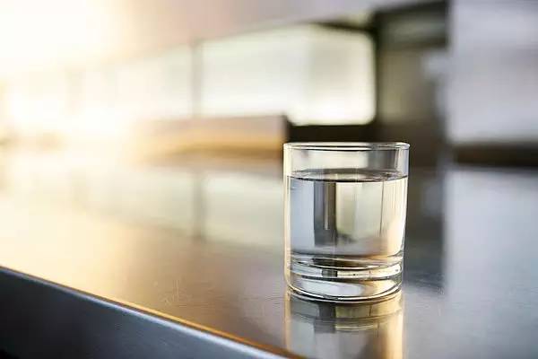 趙皖平代表建議：加快可靠飲用水源建設(shè)，確保農(nóng)村飲水安全