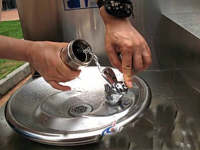 民生 || 采用反滲透過濾技術(shù)！點點滴滴暖民心，直飲水亮相蘇州吳江街頭
